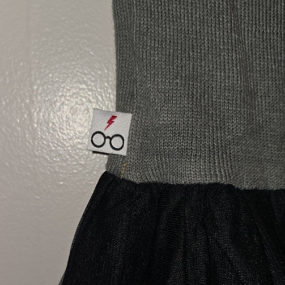 Warner Bros. Gray and Black Gryffindor Kids Dress LOT P - Picture 4 of 7